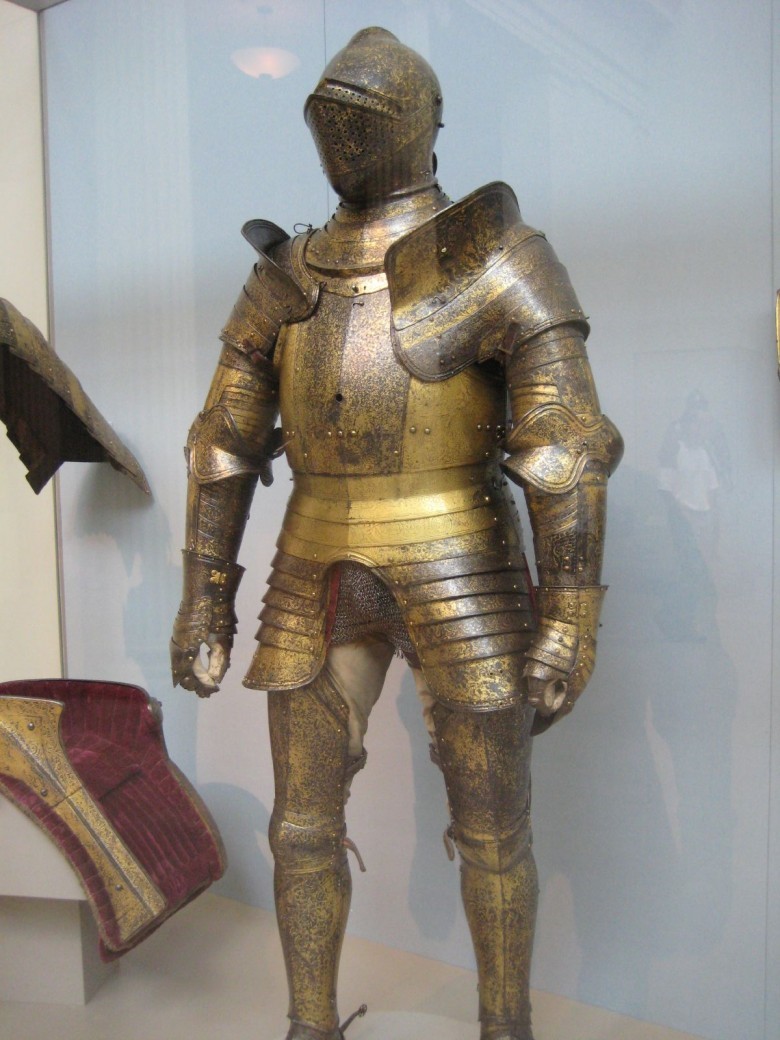 Henry_VIII's_expensive_armour